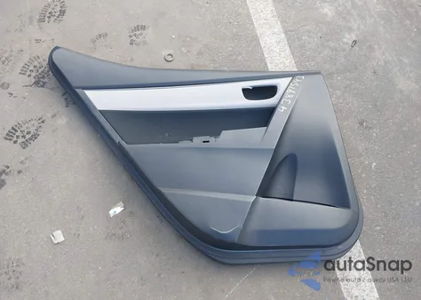 2016 Toyota Corolla Le z USA, uszkodzony, nr VIN 2T1BURHE5GC620280